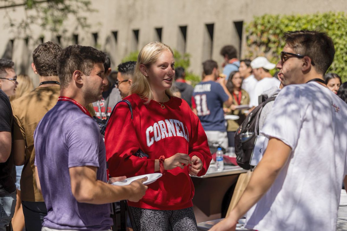 Pizza on the Plaza Our newest #CornellBusiness students and Ambassadors got to know one another over lunch #CornellSHA #CornellWelcome